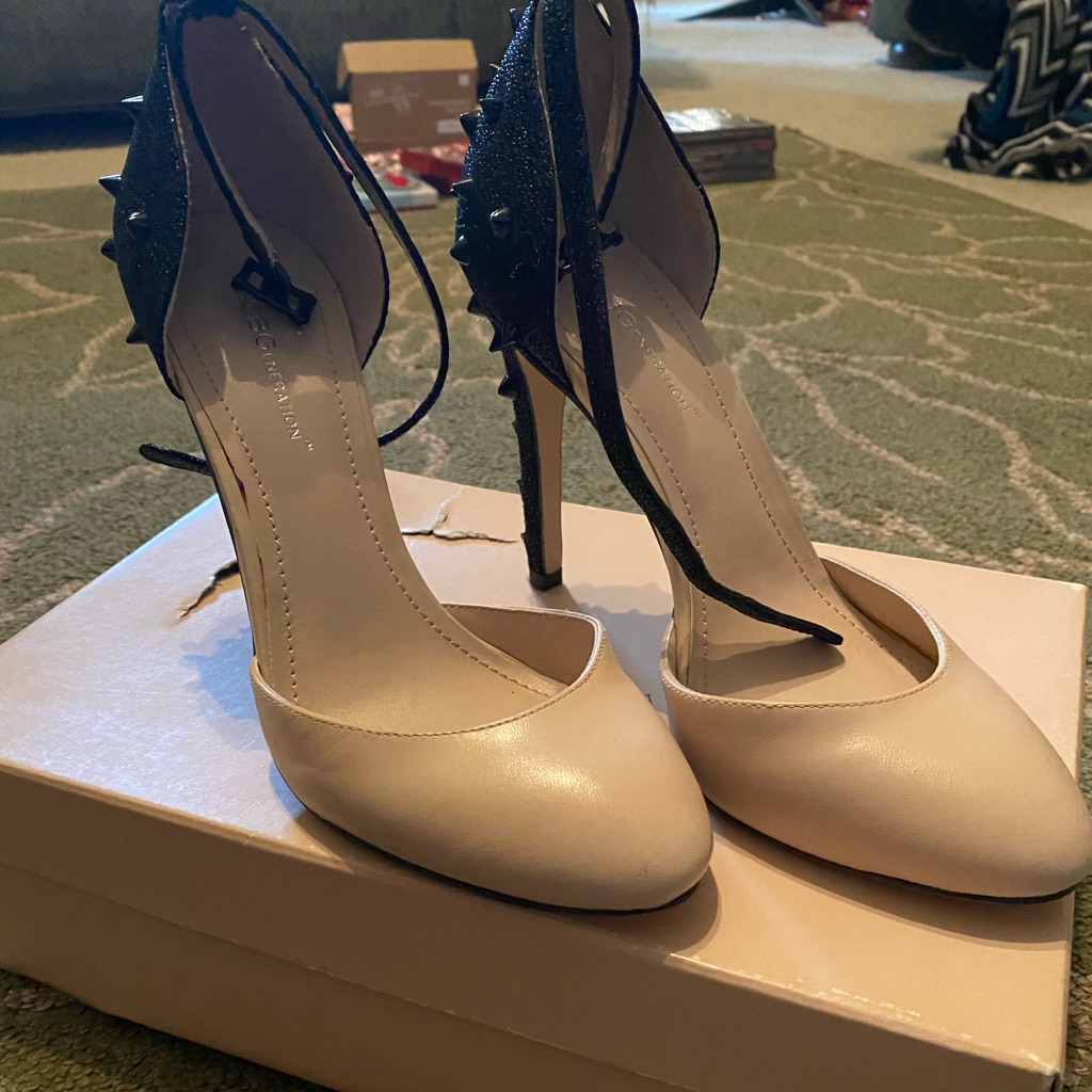 Bcbg Black And Cream Sandal Heel Pumps